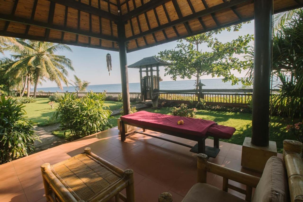 Bali North Beach B&B Tianyar ภายนอก รูปภาพ